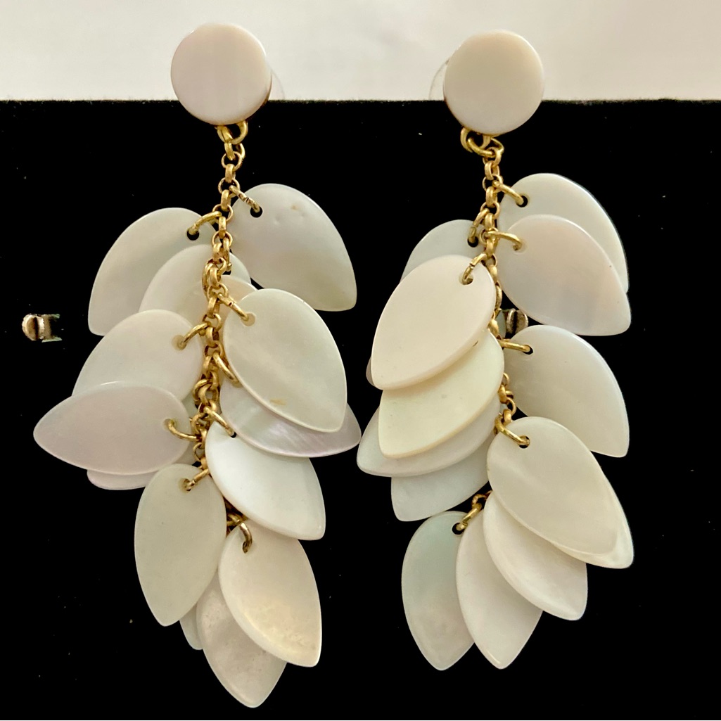 Spartina 449 Shell Cascade Earrings 25$
